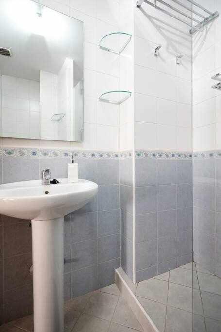 Apartamento Ayla Ayuntamiento Παμπλόνα Εξωτερικό φωτογραφία